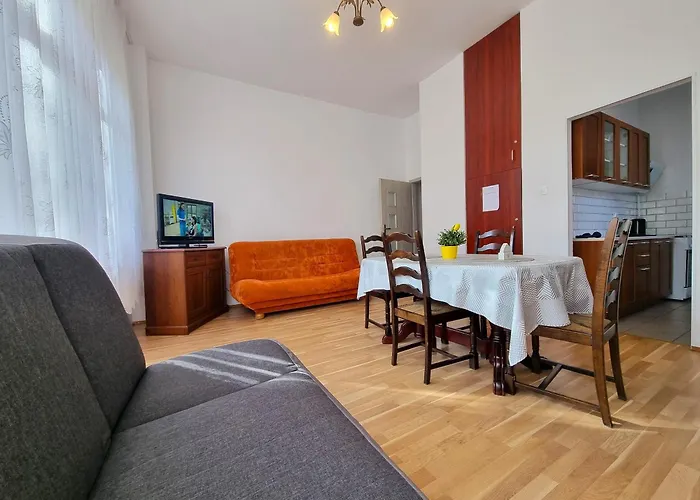 Euro24 Topola - Centrum, Blisko Skm Apartment